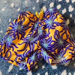 Vilebrequin size 2 boy